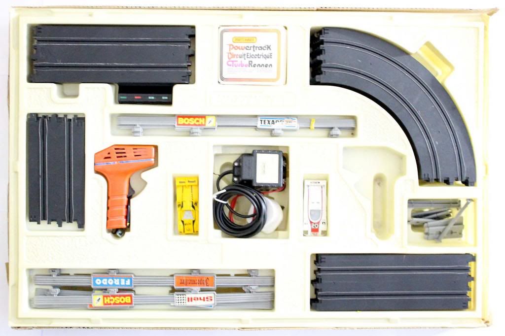 Matchbox Powertrack PT4000 Le Mans 4000 Slot Car Racing Set eBay