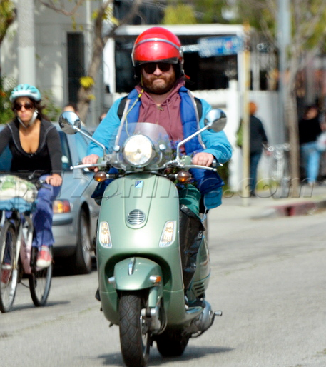 Zach-Galifianakis-Vespa_zpsea4876af.png